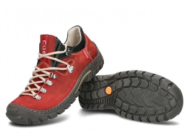 Nízké trekové boty NAGABA 055 červená crazy kožené