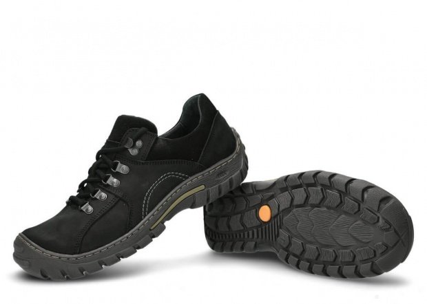 Pánské nízké trekové boty NAGABA 457 černá crazy kožené