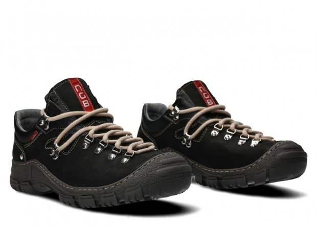 Pánské nízké trekové boty NAGABA 055 černá crazy kožené